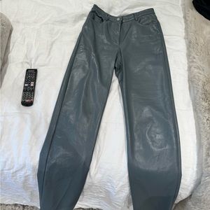 ARITZIA LEATHER PANTS, grey/blue size 2